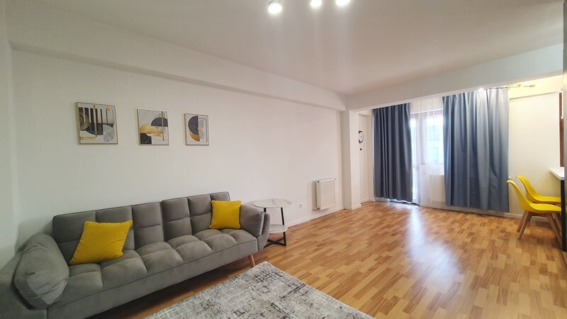 Titan Policlinica, Burdujeni, Codrii Neamtului, bloc nou, 2 locuri parcare