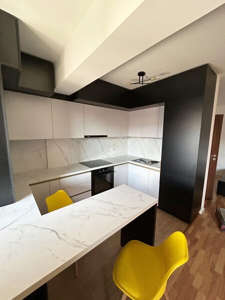 Titan Policlinica, Burdujeni, Codrii Neamtului, bloc nou, 2 locuri parcare